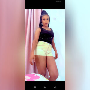 iamlaura, online dating profile photo