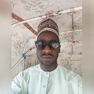 hassanum, online dating profile photo