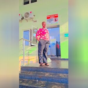 oshoolus, online dating profile photo