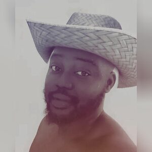 robea, online dating profile photo