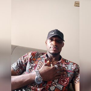 peteuche, online dating profile photo
