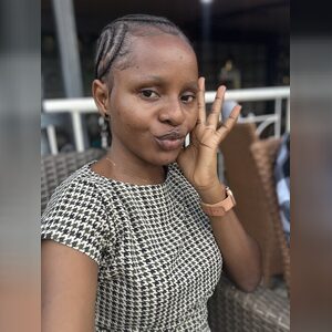 oyinkann, online dating profile photo