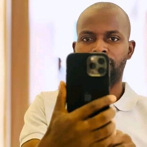 olicsowi, online dating profile photo