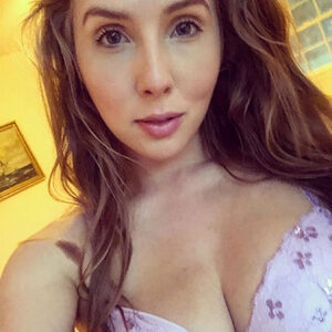 arunaska, online dating profile photo