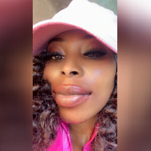 olu_, online dating profile photo