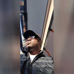 mikebravo, online dating profile photo