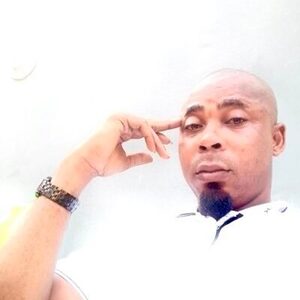 oluwadej, online dating profile photo