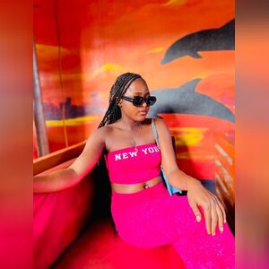 je279658, online dating profile photo