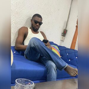 ladelakun, online dating profile photo