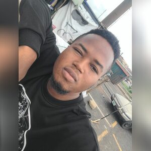 adeddavi, online dating profile photo