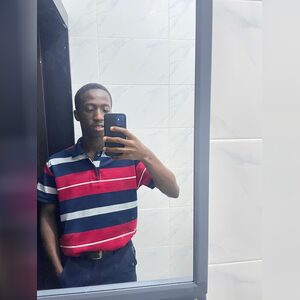 ofemi8-, online dating profile photo