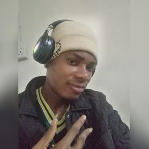 tvalen, online dating profile photo