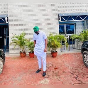 tjop, online dating profile photo