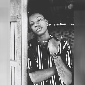 zed, online dating profile photo