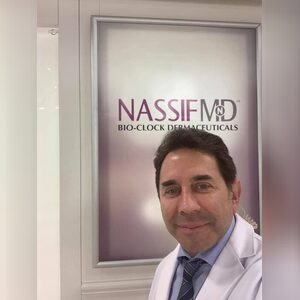 justinhu, online dating profile photo