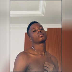 pheremi, online dating profile photo