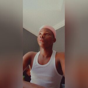 sammist, online dating profile photo