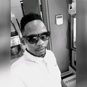 veelakaz, online dating profile photo