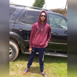 ndazai, online dating profile photo