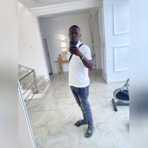 deji12345, online dating profile photo