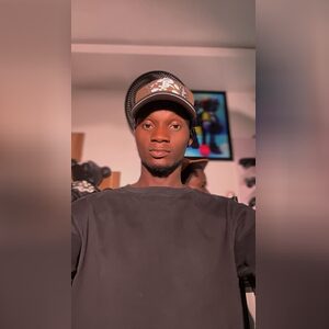 olamiotan, online dating profile photo