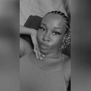 niolah23, online dating profile photo