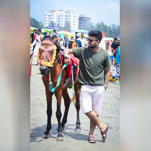 amirmahm, online dating profile photo