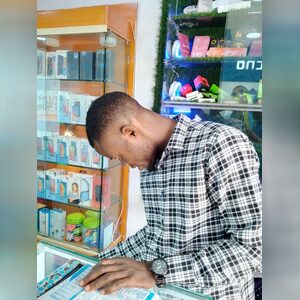 eminu235, online dating profile photo