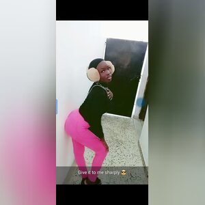 molaoye, online dating profile photo