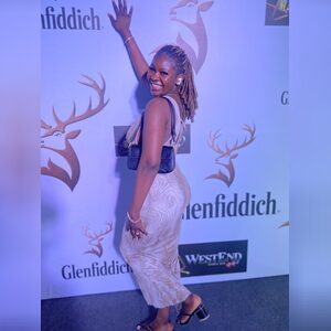 omololat, online dating profile photo