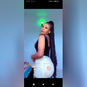 laura1, online dating profile photo