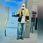 lawr28, online dating photo