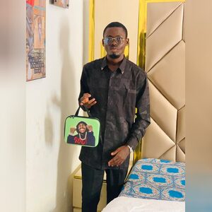 oweilaow, online dating profile photo