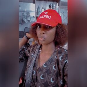 akuku, online dating profile photo