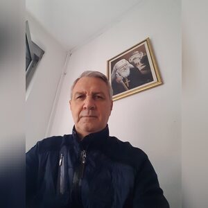 gobradov, online dating profile photo