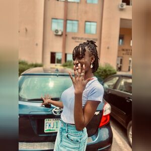 tesora, online dating profile photo