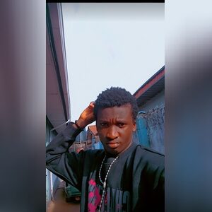 emmablaq, online dating profile photo