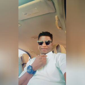 owoluyi, online dating profile photo