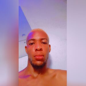 qeddie, online dating profile photo