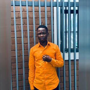 felemola, online dating profile photo