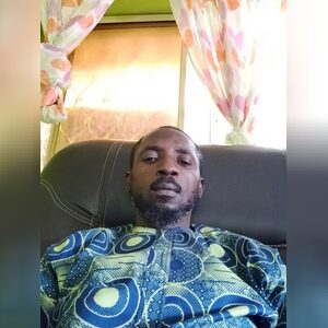 azeeaded, online dating profile photo