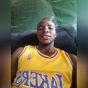 tonyolai, online dating profile photo