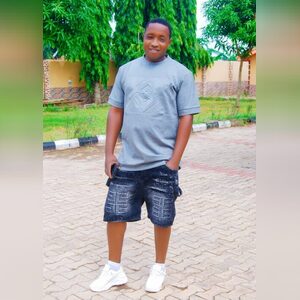 okenicho, online dating profile photo