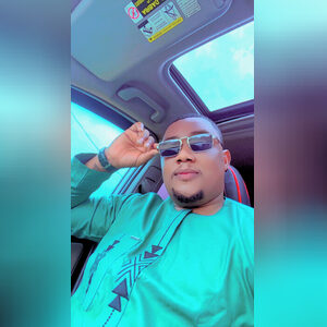 ufelix, online dating profile photo