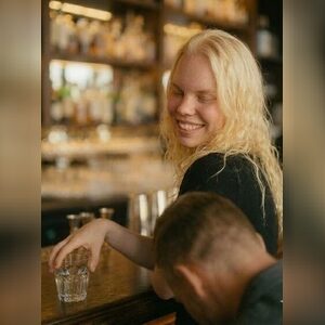 lindafinn, online dating profile photo