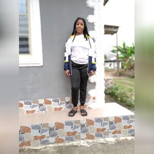 anitatom, online dating profile photo