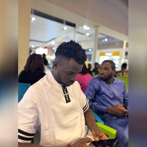 peteanth, online dating profile photo