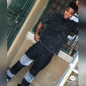 adami02, online dating profile photo