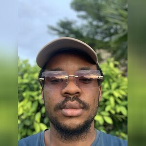 mondain, online dating profile photo