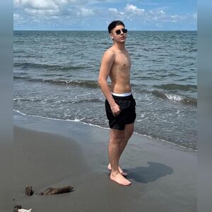 suhan, online dating profile photo